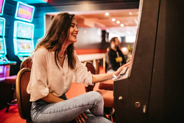 mercontoto platform interface showing live dealer, sportsbook, and slots games